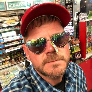 Meet your Posher, Mike